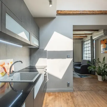 New Le Coin Bleu - Center Apartment Sofia